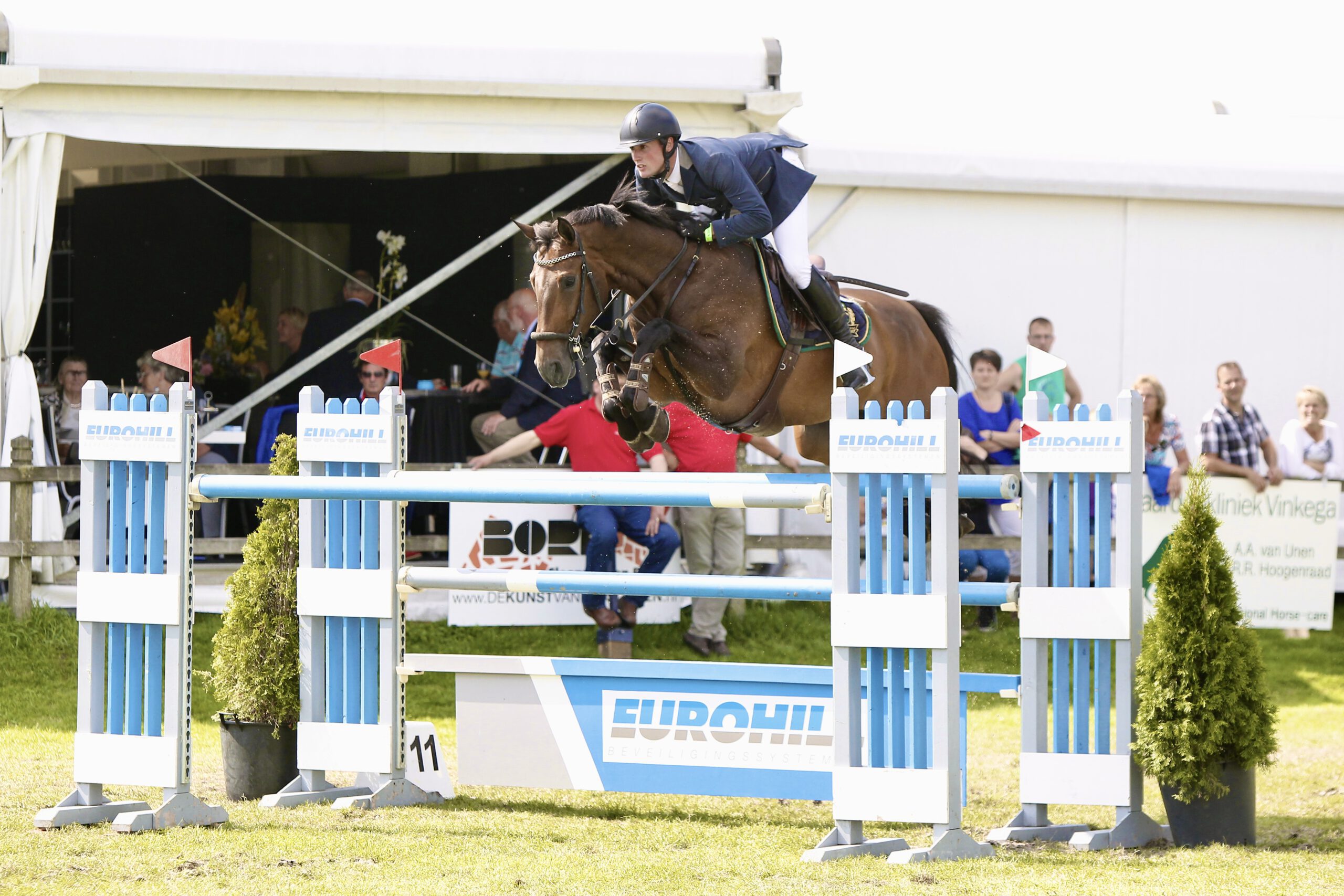 6C60D28B-2200-4442-B40D-BABAF3CCCC8F